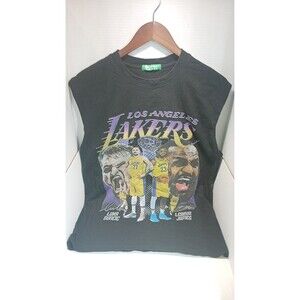 Luka Doncic N LeBron James sleevles T-Shirt 2ZL  front and back images.